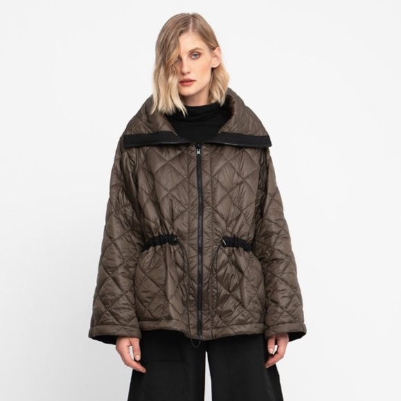 NWT! Ozai N Ku quilted puffer jacket